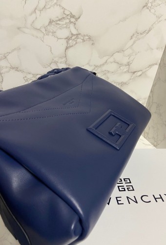Givenchy Super High End Handbag 0015（2022）