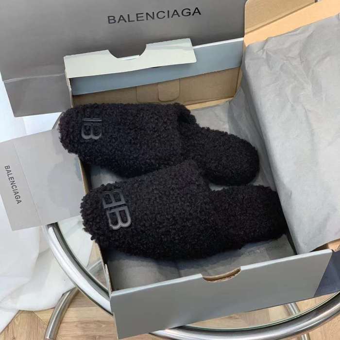 Balenciaga Hairy slippers 0015（2021）
