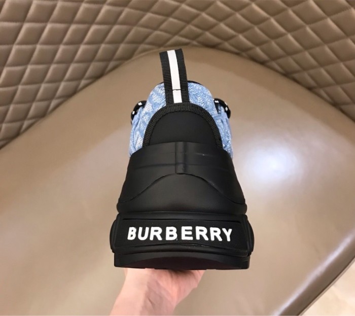 Super High End Burberry Men Shoes 008 (2021)