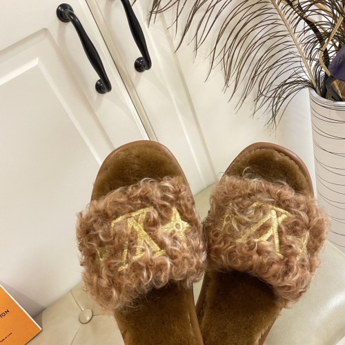 LV Hairy slippers 0033 (2021)