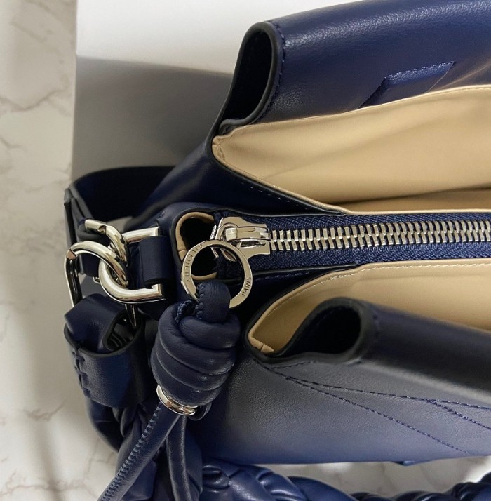 Givenchy Super High End Handbag 0015（2022）