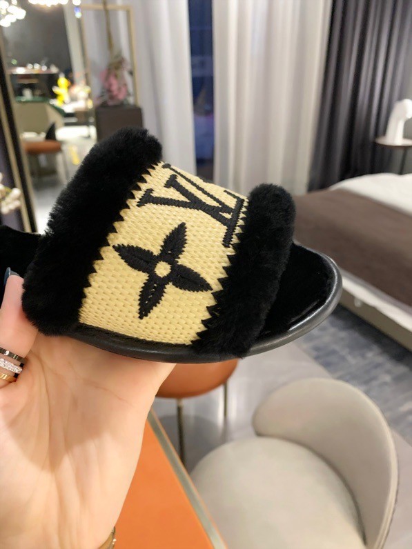 LV Hairy slippers 0015 (2021)