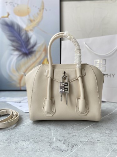 Givenchy Super High End Handbag 0016（2022）