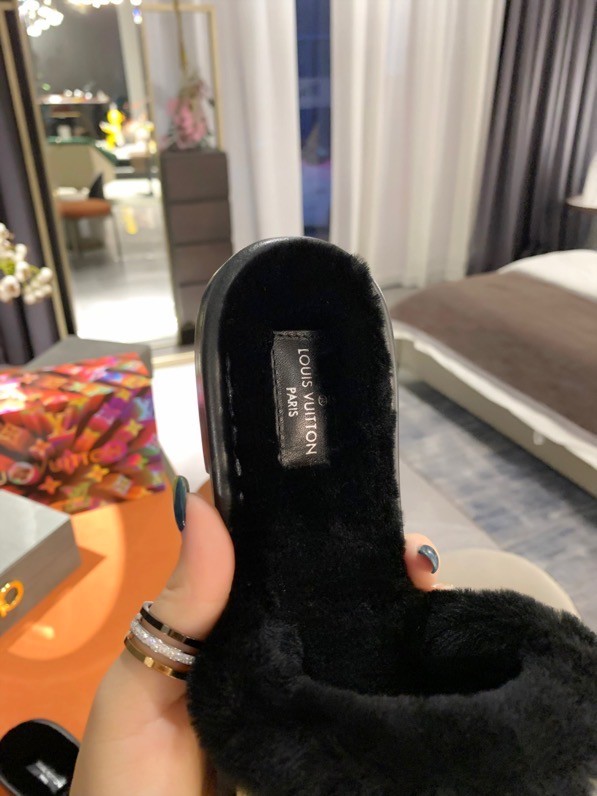 LV Hairy slippers 0015 (2021)