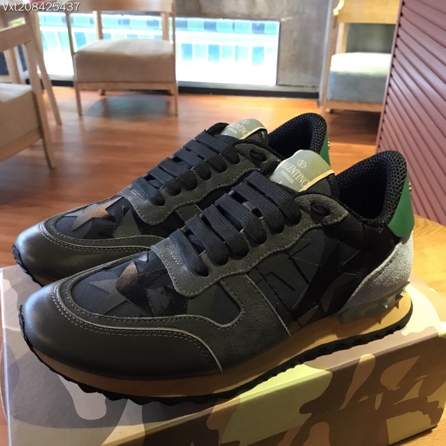 Valentino Studded Suede & Nylon Men and Women Sneakers-051