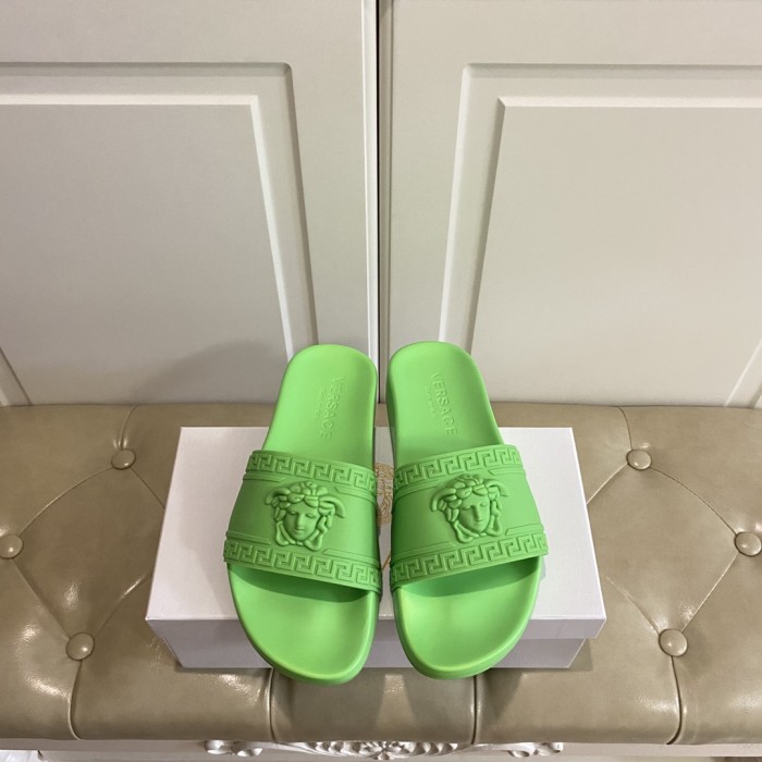 Versace Slippers Women Shoes 009（2021）