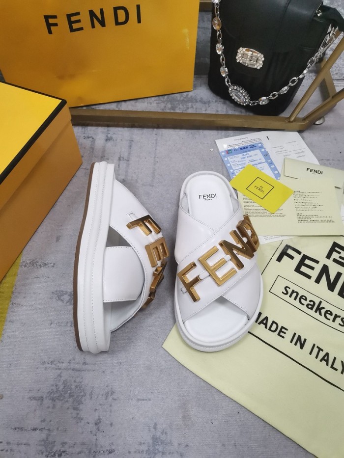 Fendi Slippers Women Shoes 003（2022）