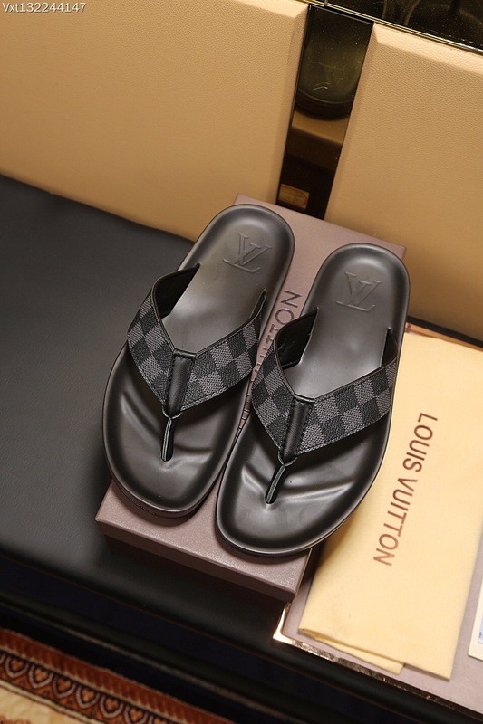 LV Slipper Men Shoes 0035