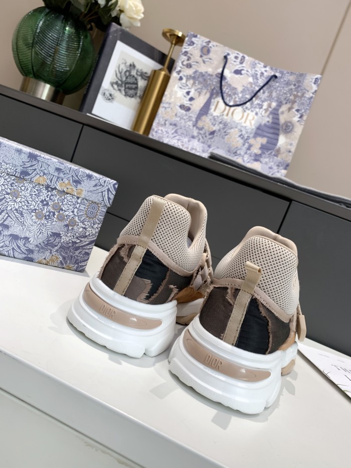 Dior Single shoes Women Shoes 005 (2021)