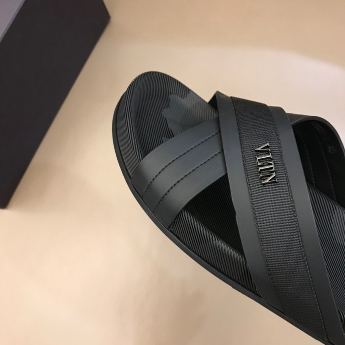 Valentino Slipper Men Shoes 008（2021）