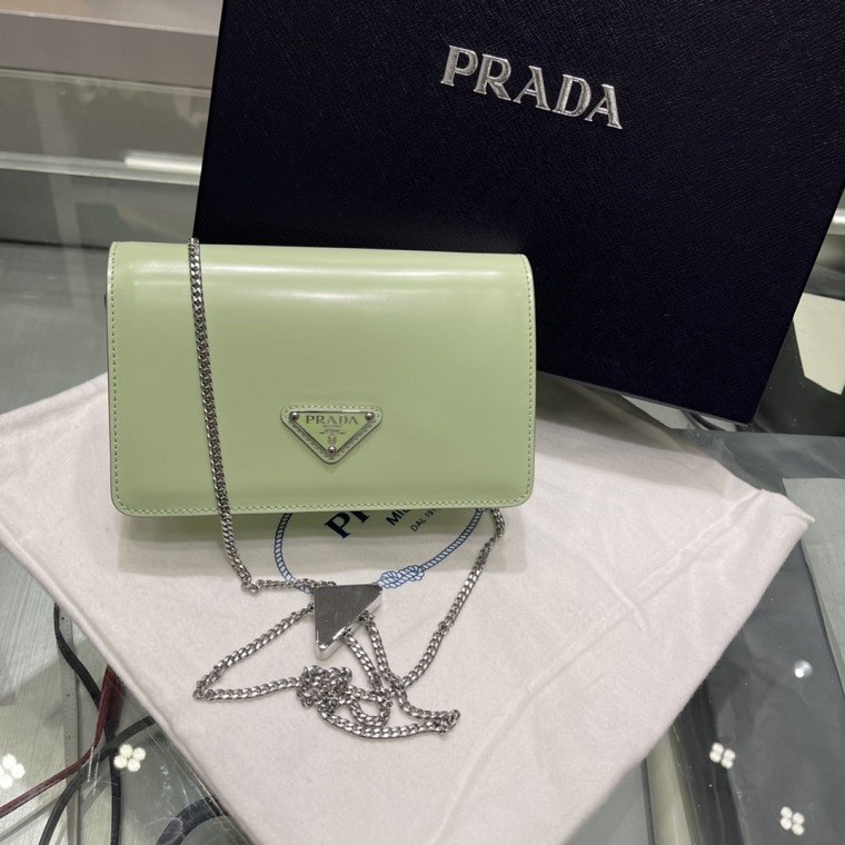 Prada Super High End Handbags 008 (2022)