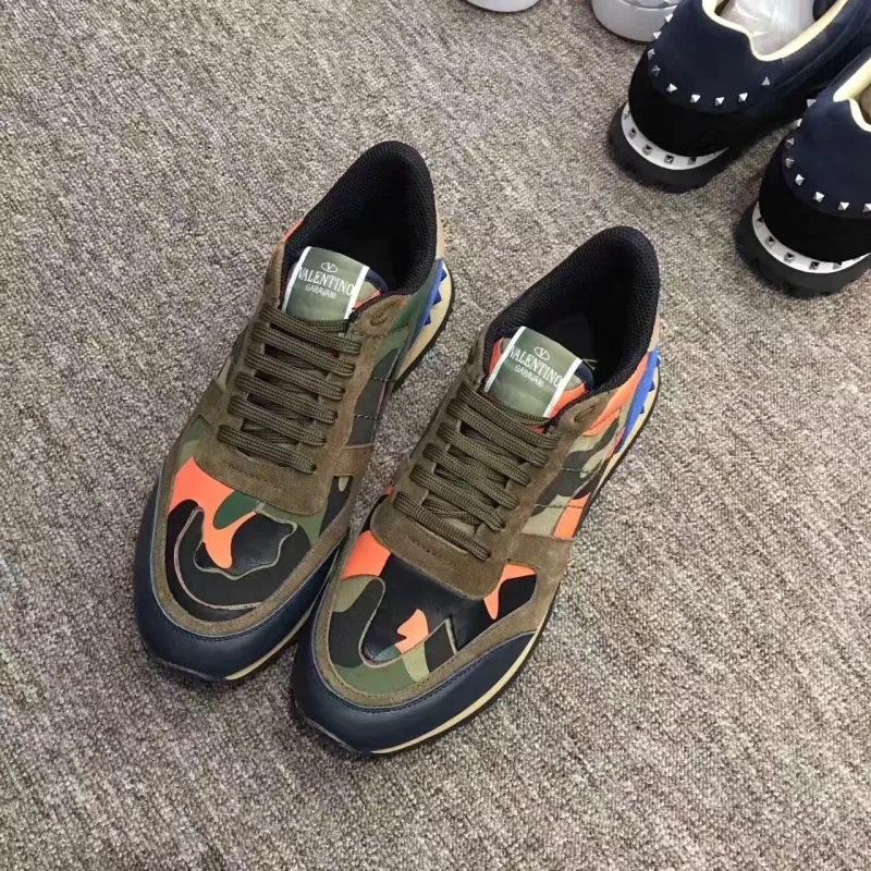 Valentino Studded Suede & Nylon Men and Women Sneakers-031