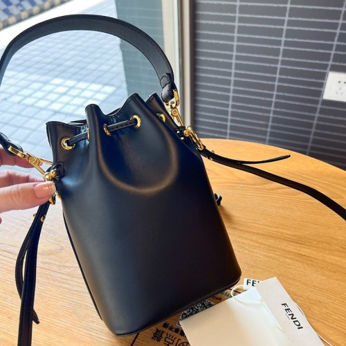 Fendi Handbag 0019（2022）