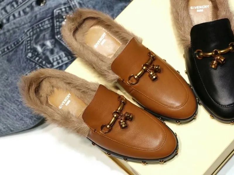 Gucci Hairy slippers 0038