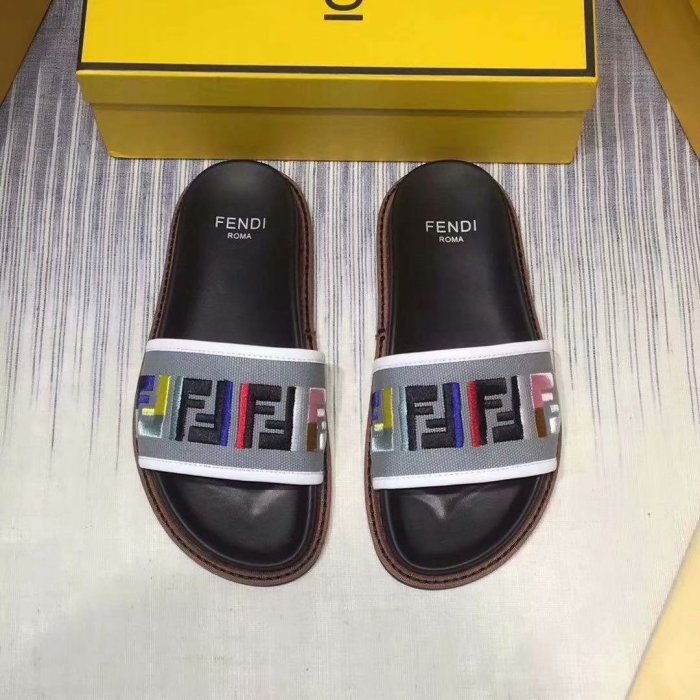 Fendi Slipper Women Shoes 0019