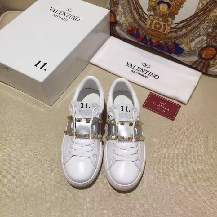 Super High End Valentino Low Top Flat Sneaker Men and Women-014