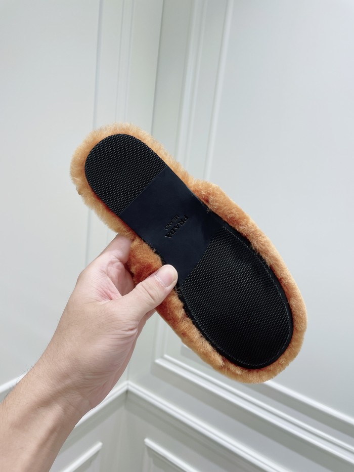Prada Hairy slippers 0018 (2021)
