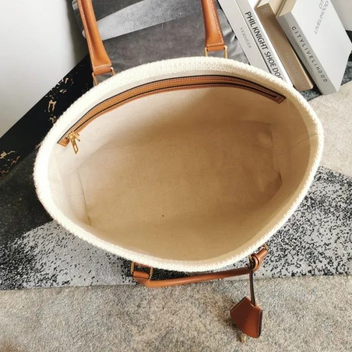 Celine Super High End Handbags 005 (2022)