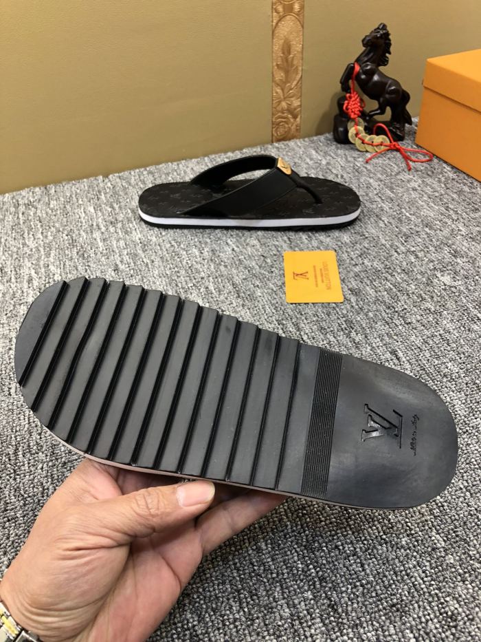 LV Slipper men Shoes 004（2021）