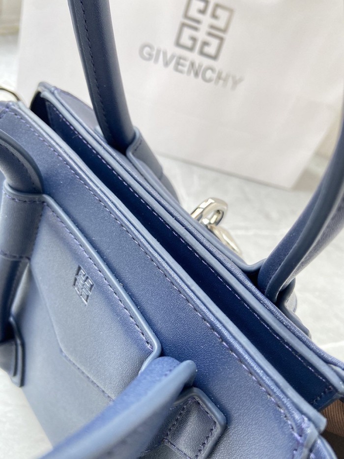 Givenchy Super High End Handbag 0030（2022）