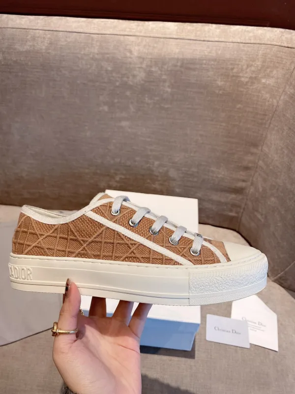 Dior Single shoes Women Shoes 0042 (2021)