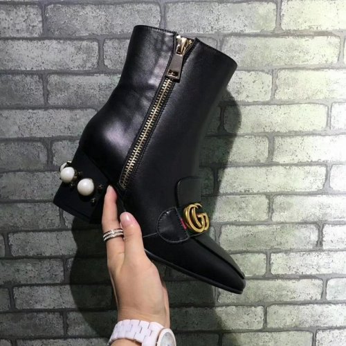 Gucci Short Boost Women Shoes 0021