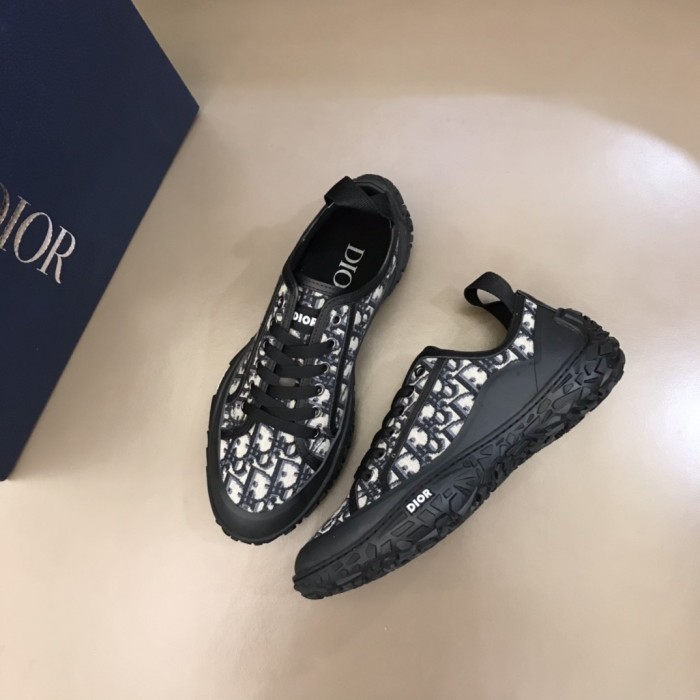 Dior Single shoes Men Shoes 009 (2021）
