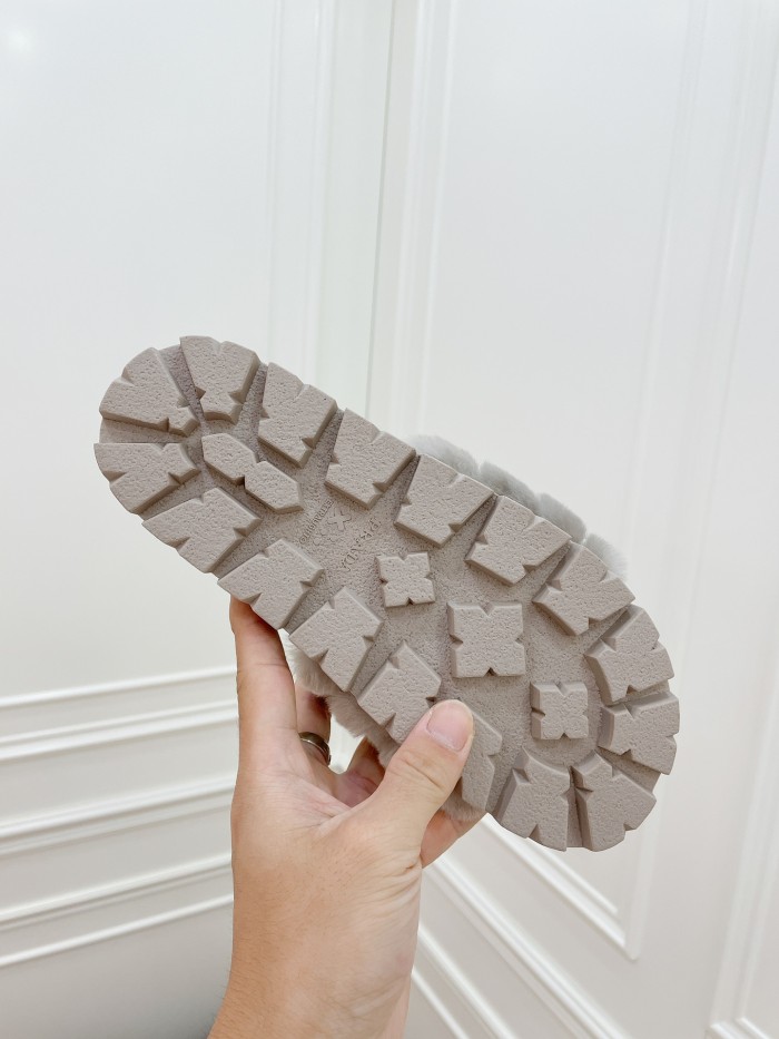 Prada Hairy slippers 0015 (2021)
