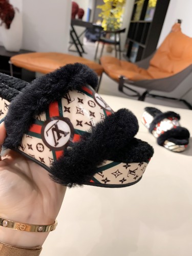 LV Hairy slippers 005 (2021)