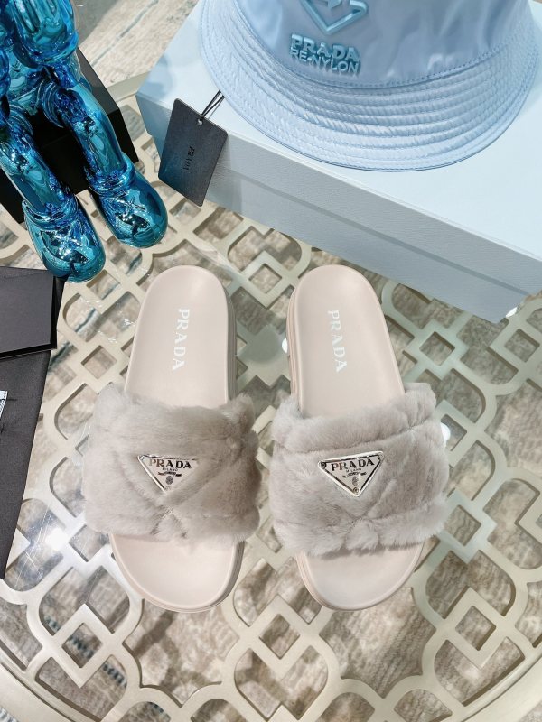 Prada Hairy slippers 0015 (2021)