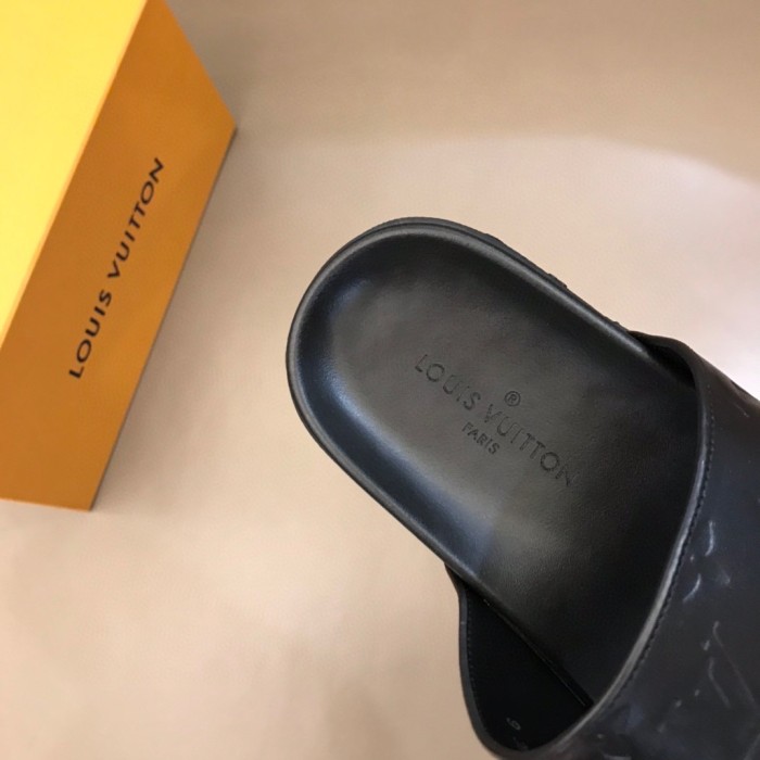 LV Slipper men Shoes 0026（2021）