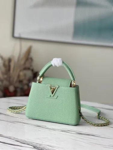 LV Super High End Handbags 0026 (2022)
