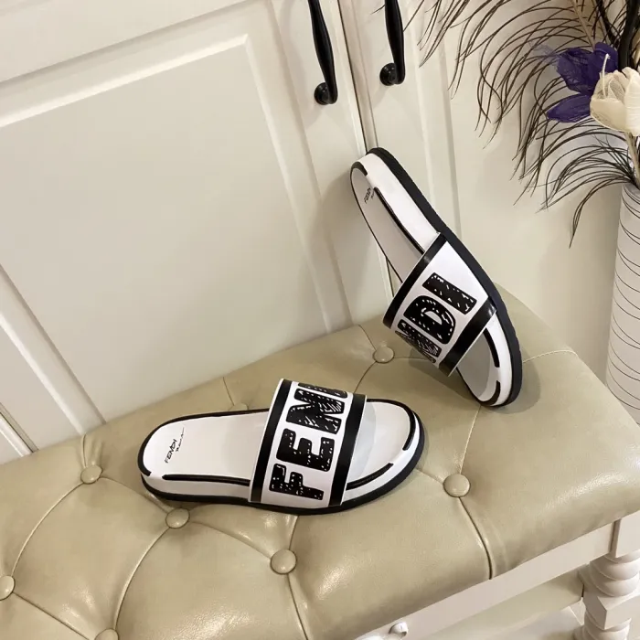 Fendi Slippers Men Shoes 006（2021）