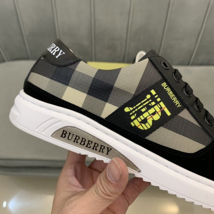 Burberry Single shoes Men Shoes 0011 (2021）