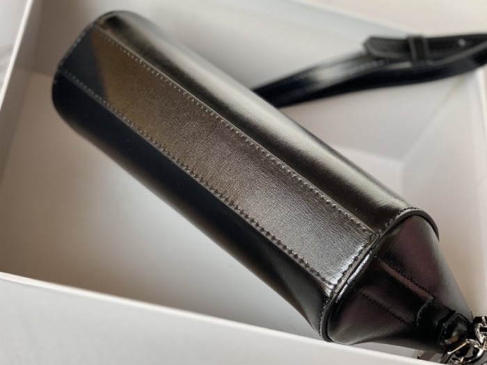 Givenchy Super High End Handbag 001（2022）