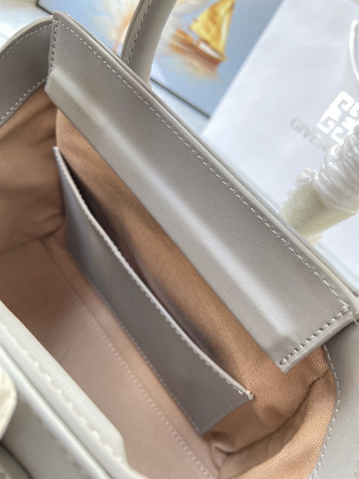 Givenchy Super High End Handbag 0025（2022）