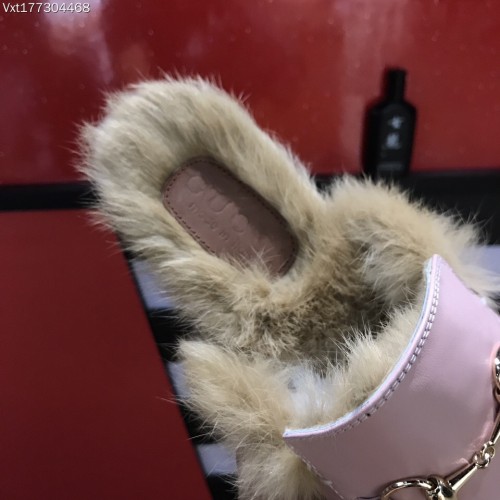 Gucci Hairy slippers 006