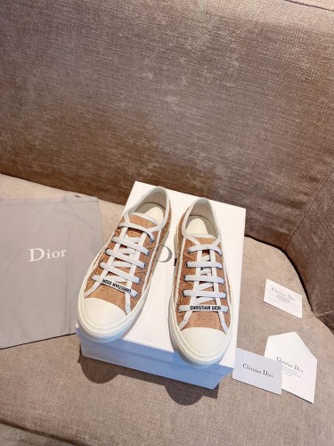 Dior Single shoes Women Shoes 0042 (2021)
