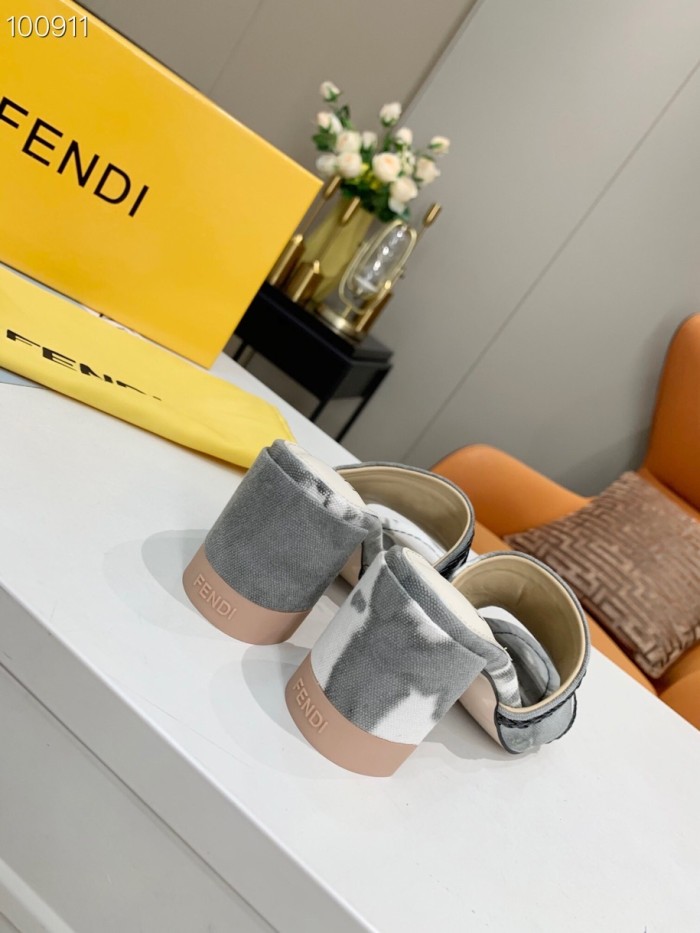 Fendi Slippers Women Shoes 0010（2021）