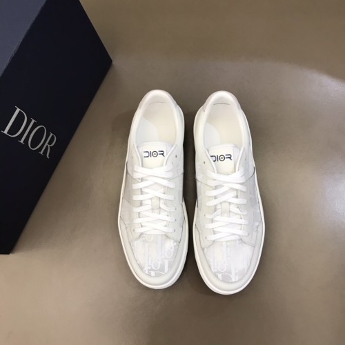 Dior Single shoes Men Shoes 002 (2021）