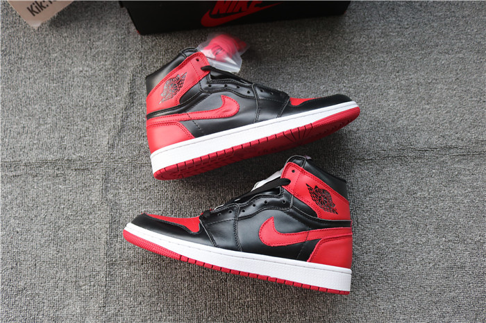 Authentic Air Jordan 1 Homeage To Home Banned Chicago