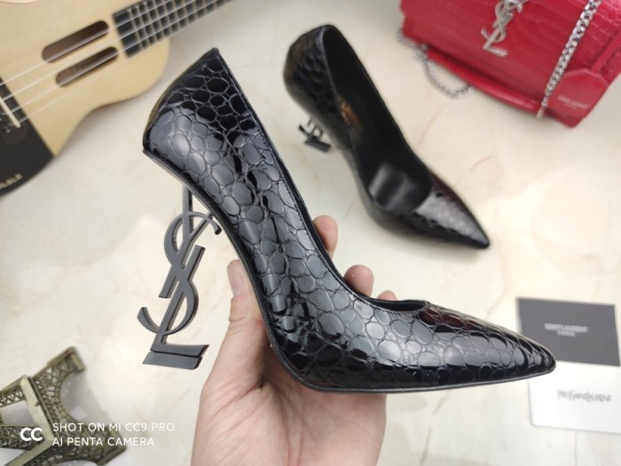 YSL Single shoes Women Shoes 004 (2021)