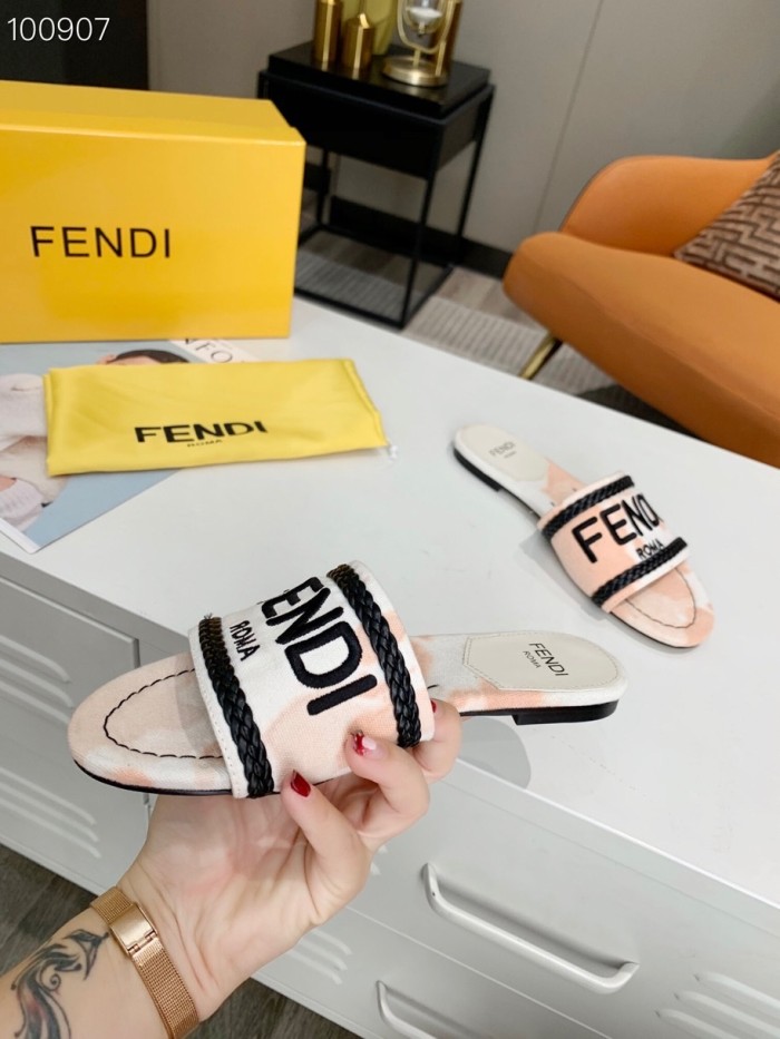 Fendi Slippers Women Shoes 002（2021）