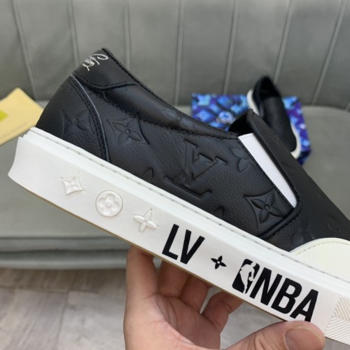 LV Single shoes Men Shoes 008 (2021)