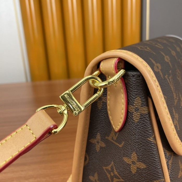 Louis Vuitton Handbags 0040 (2022)