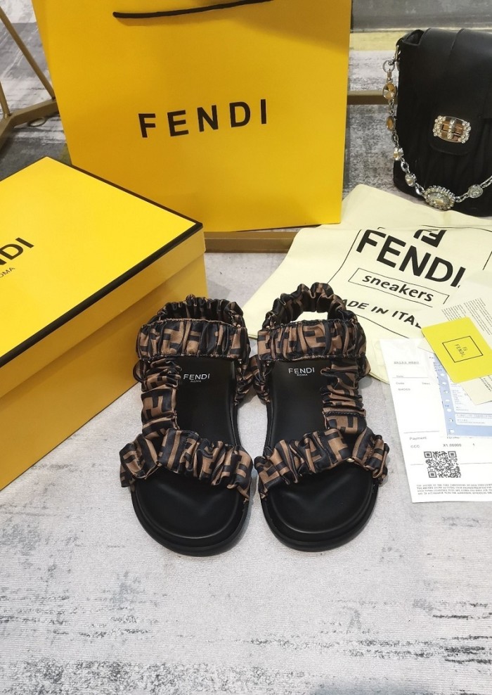 Fendi Slippers Women Shoes 001（2022）