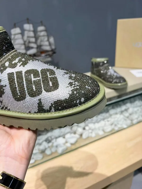 UGG Short Boost Women Shoes 0042 (2021)