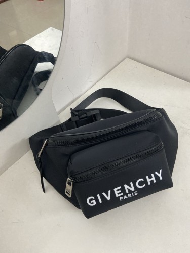 Givenchy Fanny Pack 006 (2022)