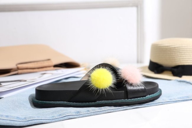 Fendi Slipper Women Shoes 007