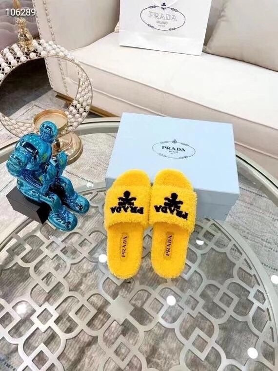 Prada Hairy slippers 003 (2021)
